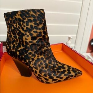 Tory Burch Lila 90mm Ankle Bootie Leopard